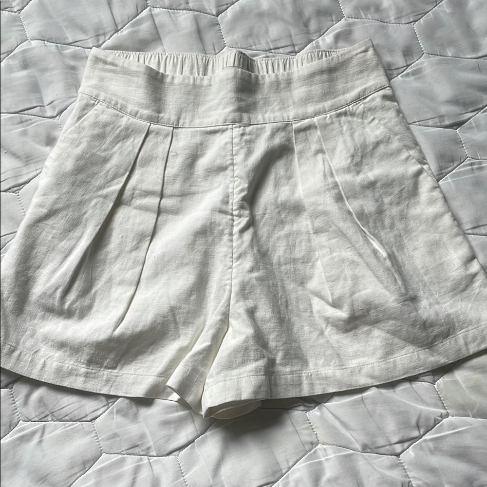 Abercrombie White Linen Shorts